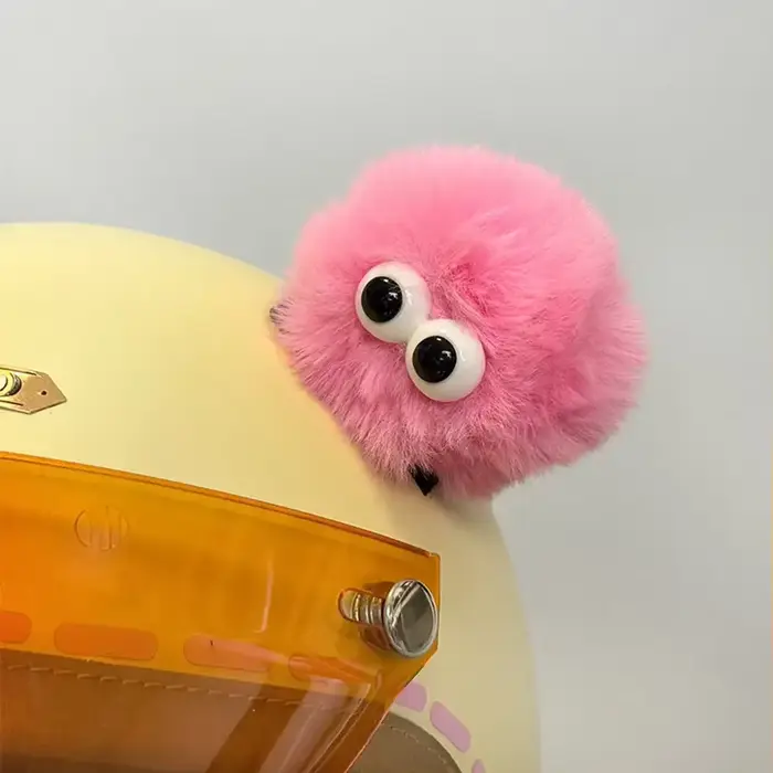 2 pièces casque de Moto doux grands yeux décoration mignon boule en peluche pour Motocross intégral hors route