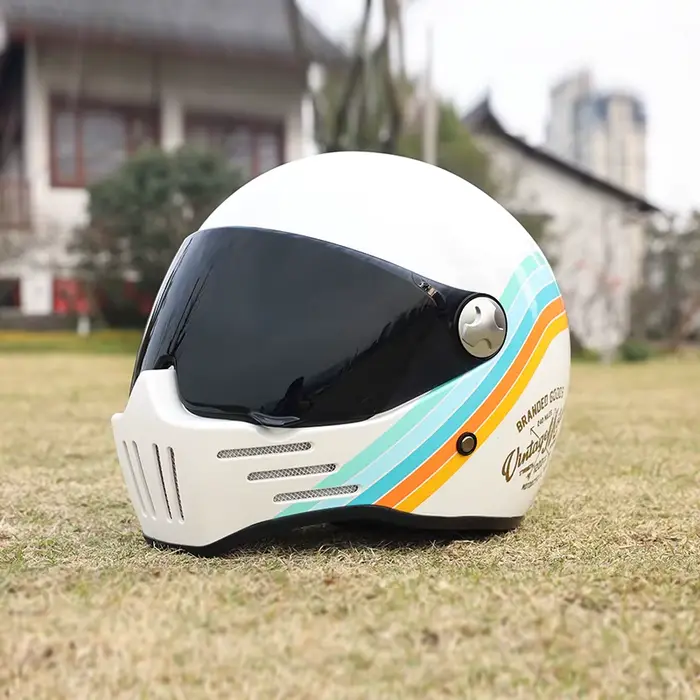 Casque de moto intégral