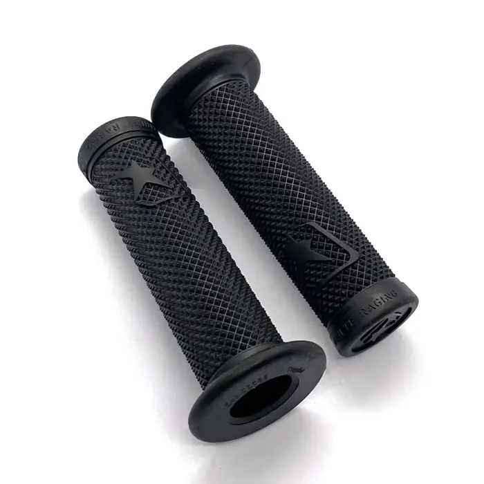 Une paire de poignées de moto universelles, 7/8 pouces, 22MM, accessoires de Modification, Installat