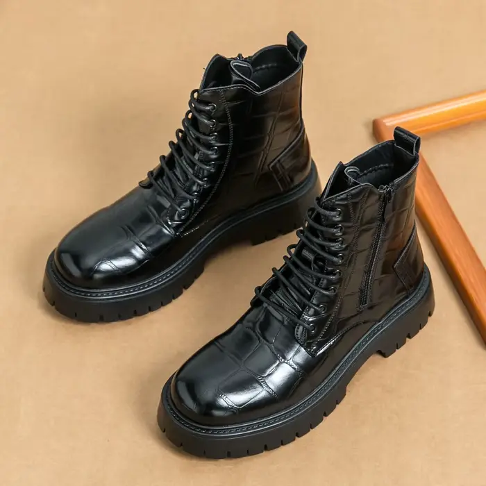 Nouvelles bottes rétro haut de gamme à semelles épaisses augmentant la hauteur pour l'automne et l'h