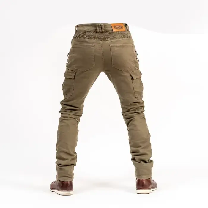 Jeans d'équitation de moto avec équipement de protection
