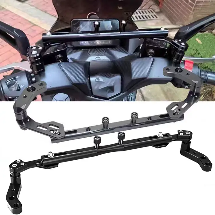 Barre transversale universelle pour moto