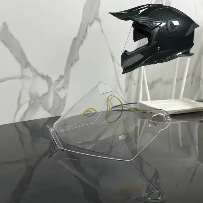 Lentilles de casque LVS-800 couleur transparente miroir coloré plaqué argent. C'est brun clair